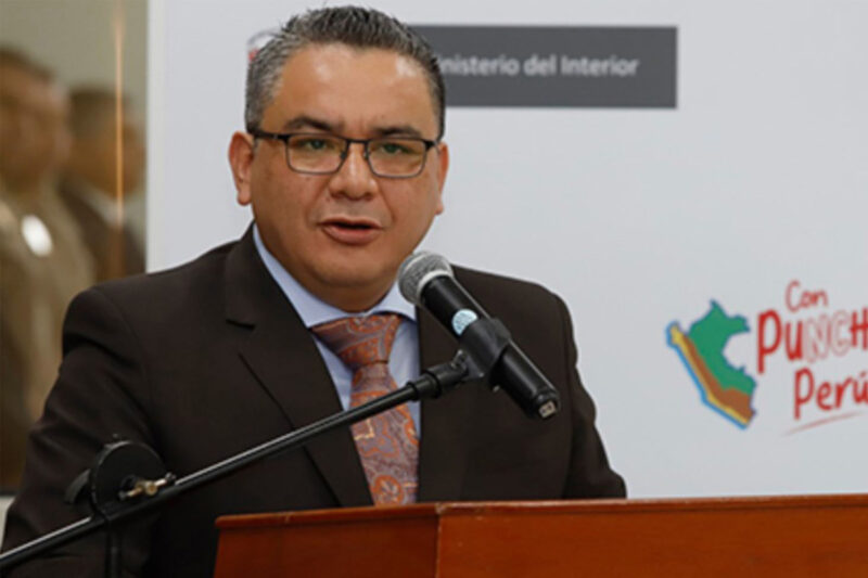 juan-jose-santivanez-ministerio-interior-censura-congreso-800x533