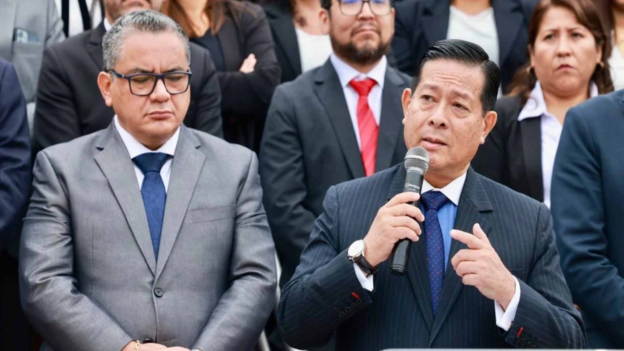 Eduardo-Arana-y-Juan-Jose-Santivanez