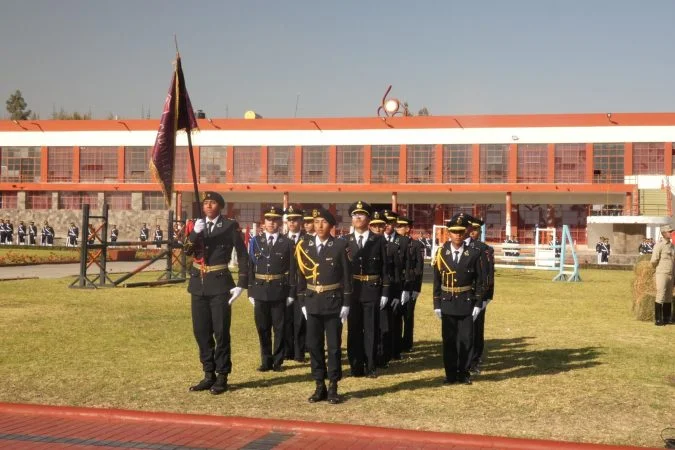 F16-qqh3yvfs5pqeli0wqfaf8918zmpmuzm2gq2r3s7f28