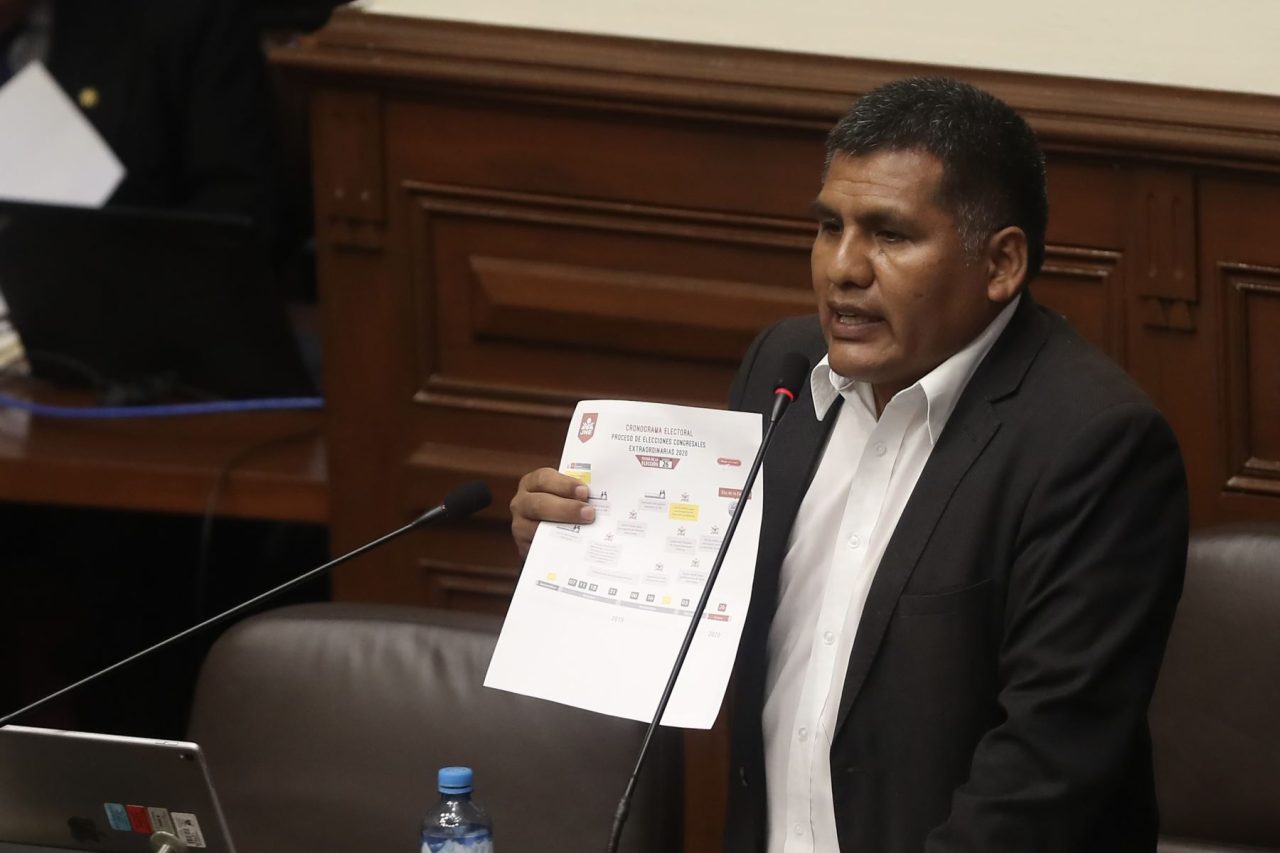 quito-contra-policias-1280x853