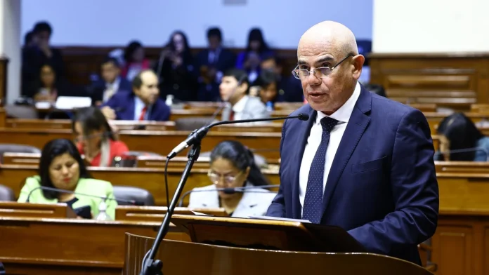 544254_1804402-696x392