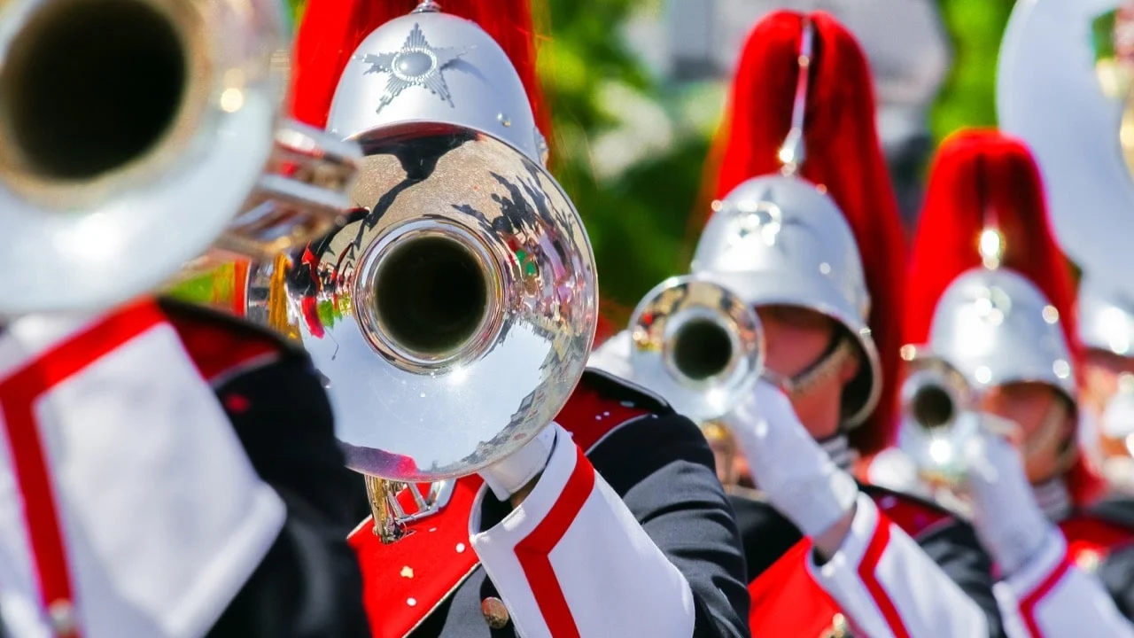 banda_musicos_militar.webp