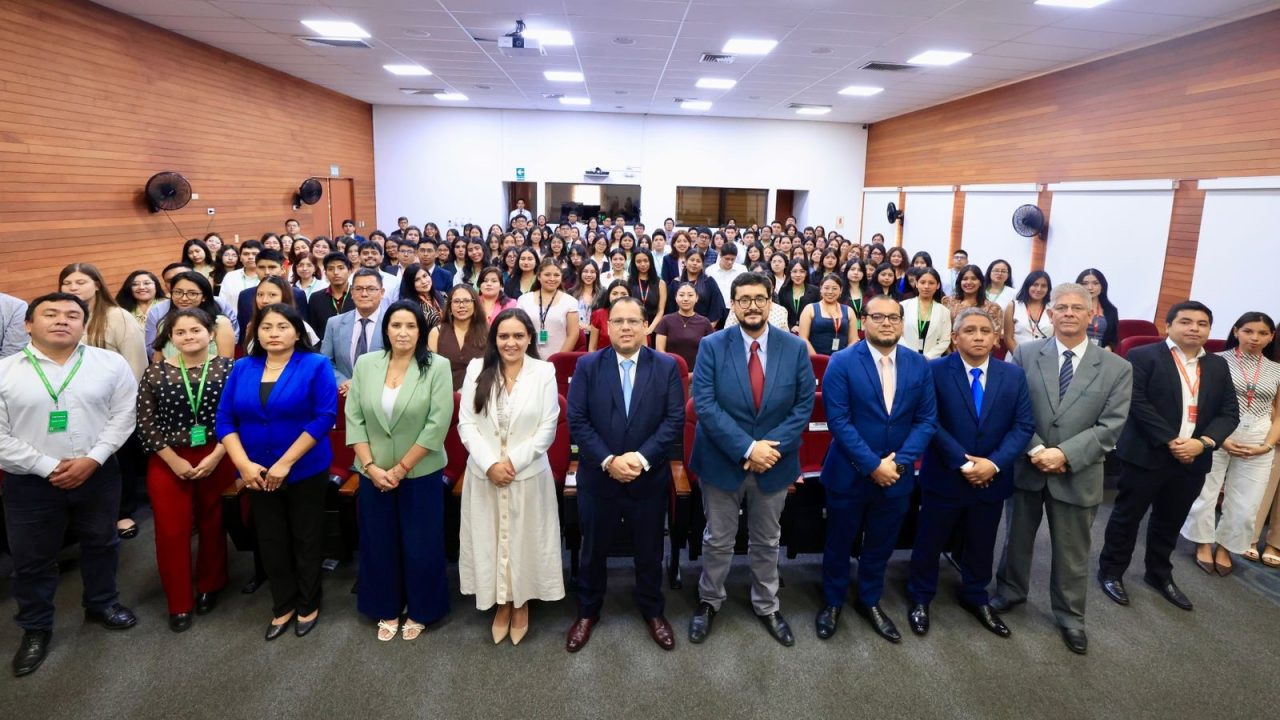 1356803-minjusdh-1510-futuros-abogados-participan-del-programa-secigra-derecho-2026