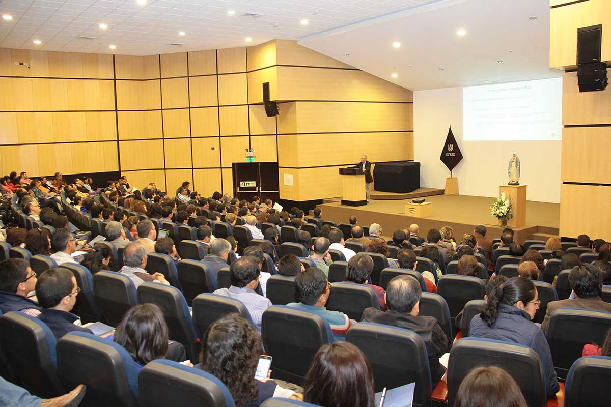 Auditorio-San-Juan-Pablo-UCSP