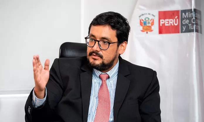 actualidad-pleno-congreso-aprobo-interpelar-al-ministro-comercio-exterior-y-turismo-jose-reyes-n492168-696x418-1071008