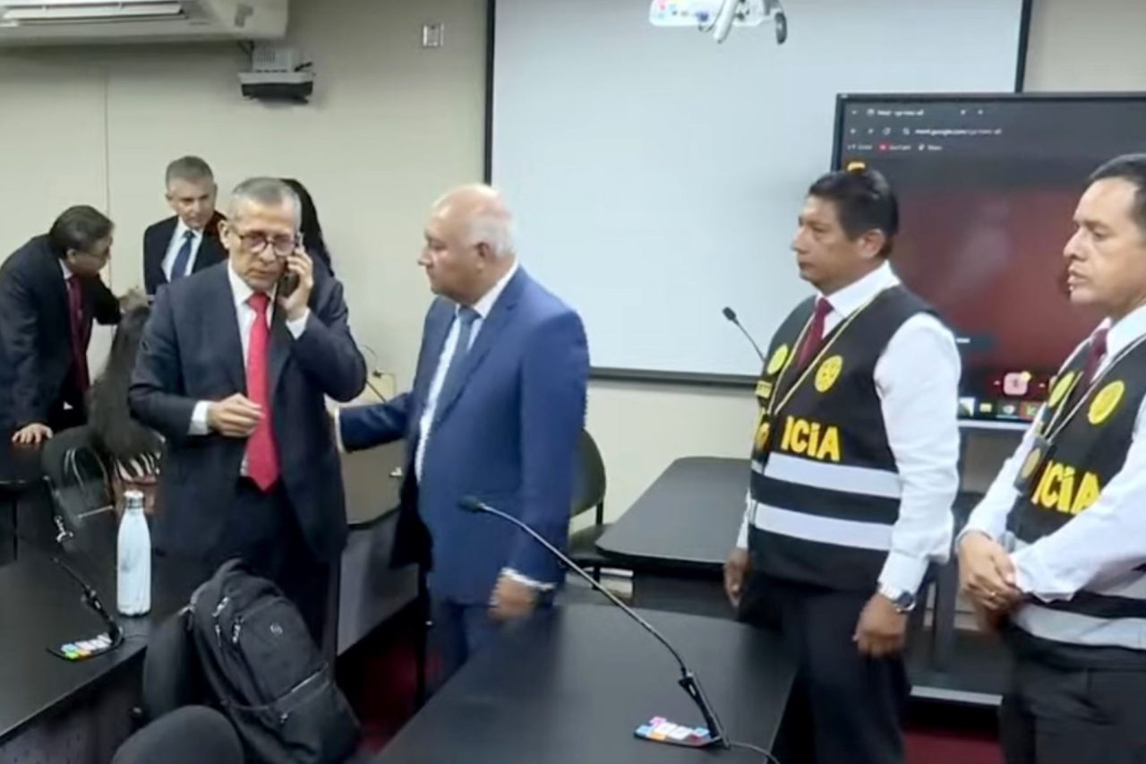 Expresidente-Ollanta-Humala-quedo-detenido-en-la-cardeleta-del-Poder-Judicial-a-la-espera-de-ser-trasladado-a-un-penal