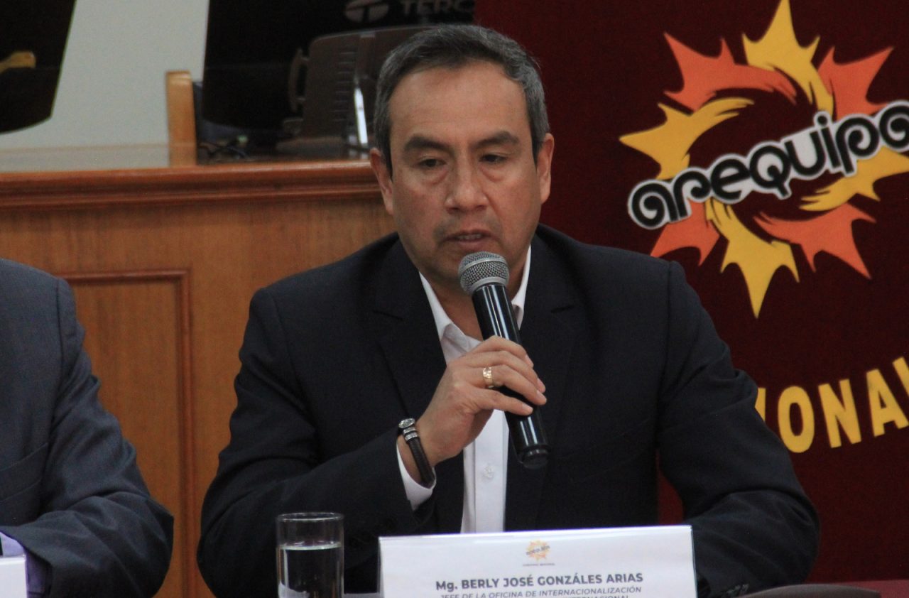 BERLY-GONZALES-JEFE-DE-LA-OFICINA-DE-INTERNACIONALIZACION-Y-COOPERACION-TECNICA-INTERNACIONAL-A