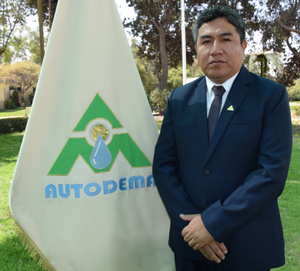 013 - C.P.C. WALTER HILARI QUISPE - JEFE DE LA OFICINA DE ADMINISTRACIÓN (3)